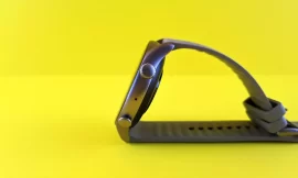 Fitbit Versa 4 vs Garmin Venu Sq : What is the difference? Which One to Buy