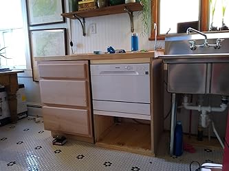 1-Danby DDW621WDB Countertop Dishwasher with 6 Place Settings, 6 Wash Cycles and Silverware Basket, Energy Star-Rated with Low Water Consumption and Quiet Operation