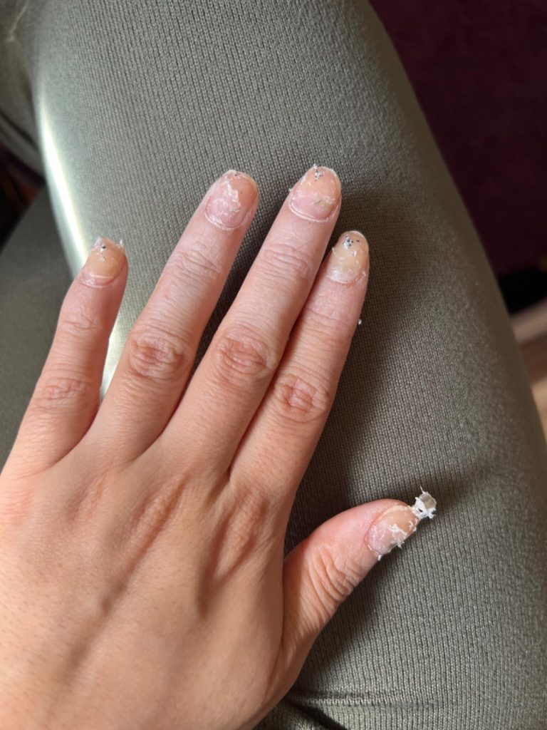 Read more about the article NYK1 Nail Bond Glue for Acrylic Nail Tips