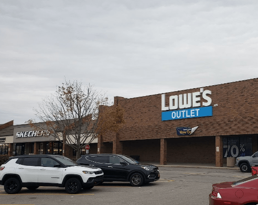 Lowe's Outlet Cuyahoga Falls