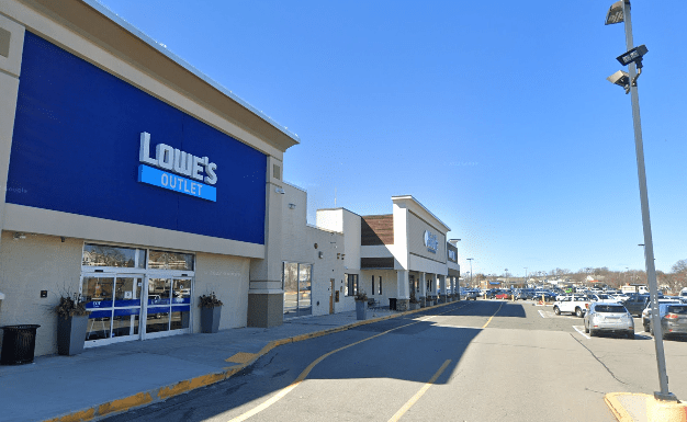 Lowe’s Outlet Store in Medford, MA United States