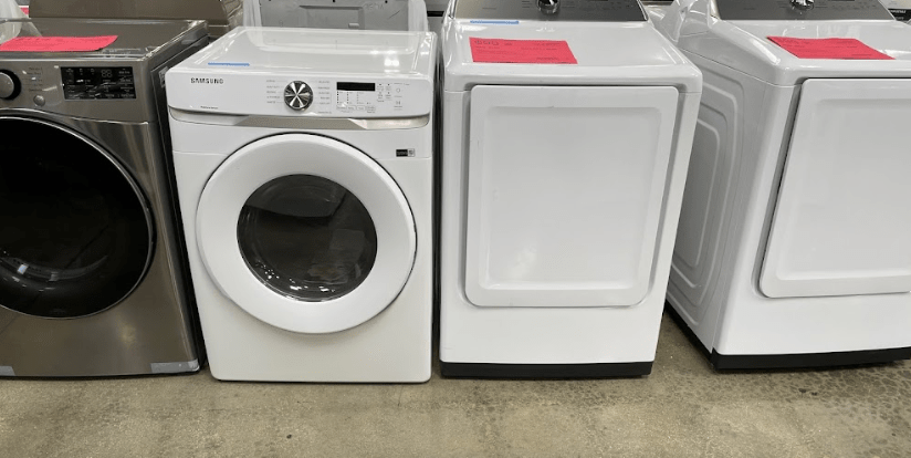 Lowe's Outlet in Monrovia, California
