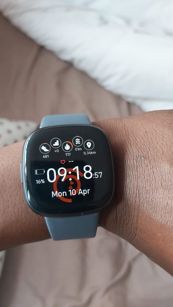 Fitbit Versa 4